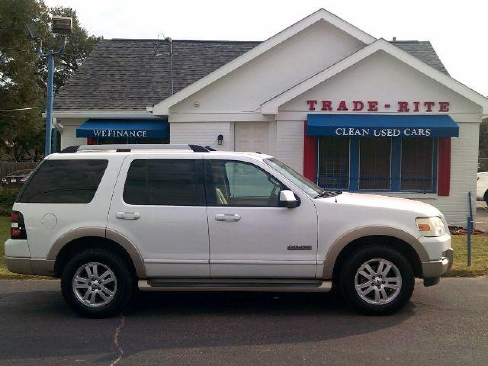 2007 Oxford White /Camel Leather Interi Ford Explorer Eddie Bauer 4.0L 2WD (1FMEU64E57U) with an 4.0L V6 SOHC 16V engine, 5-Speed Automatic transmission, located at 116 N. Frazier Street, Conroe, TX, 77301, (936) 647-0690, 30.308662, -95.460480 - Photo #0