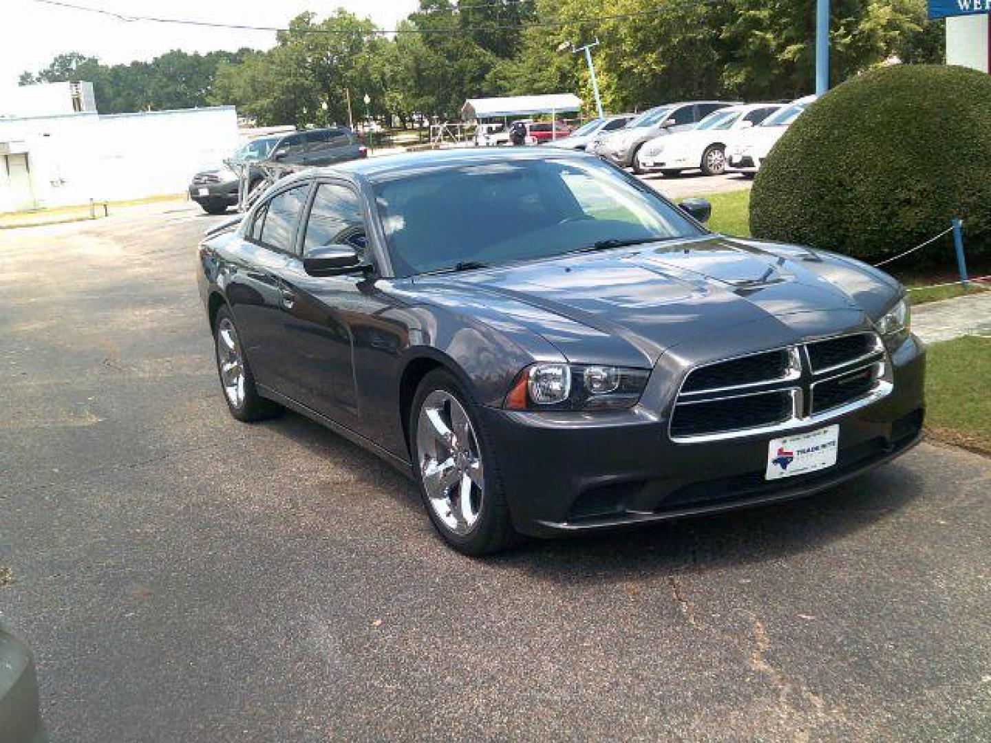2013 Granite Crystal Meta /Black Cloth Interior Dodge Charger SE (2C3CDXBG9DH) with an 3.6L V6 DOHC 24V engine, 5-Speed Automatic transmission, located at 116 N. Frazier Street, Conroe, TX, 77301, (936) 647-0690, 30.308662, -95.460480 - Photo#1