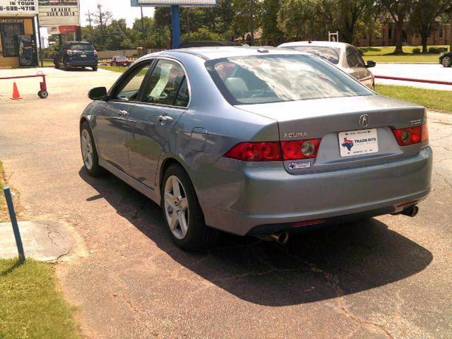 2007 Arctic Blue Pearl /Parchment Leather In Acura TSX 5-Speed AT (JH4CL96837C) with an 2.4L L4 DOHC 16V engine, 5-Speed Automatic transmission, located at 116 N. Frazier Street, Conroe, TX, 77301, (936) 647-0690, 30.308662, -95.460480 - Photo#4