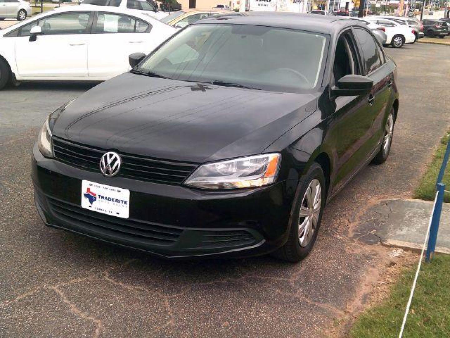 2013 BLACK Volkswagen Jetta SE (3VW2K7AJ2DM) with an 2.0L engine, AUTOMATIC transmission, located at 116 N. Frazier Street, Conroe, TX, 77301, (936) 647-0690, 30.308662, -95.460480 - Photo#2