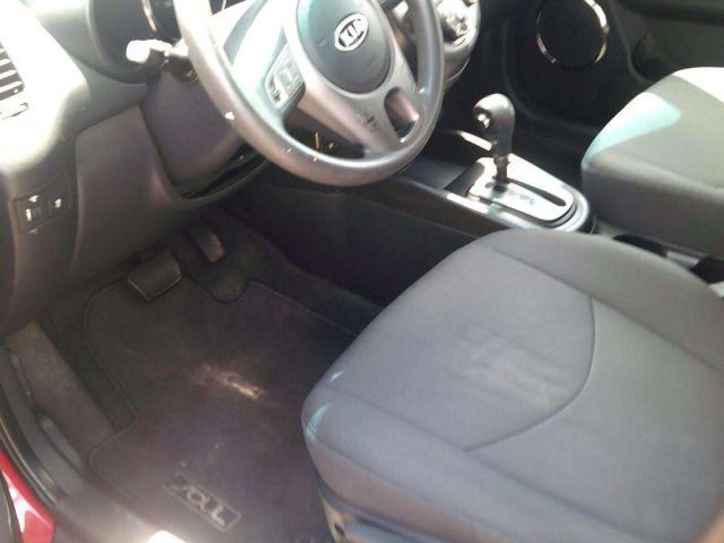 2010 RED /Black Cloth Interior Kia Soul + (KNDJT2A26A7) with an 2.0L L4 DOHC 16V engine, located at 116 N. Frazier Street, Conroe, TX, 77301, (936) 647-0690, 30.308662, -95.460480 - Photo#7