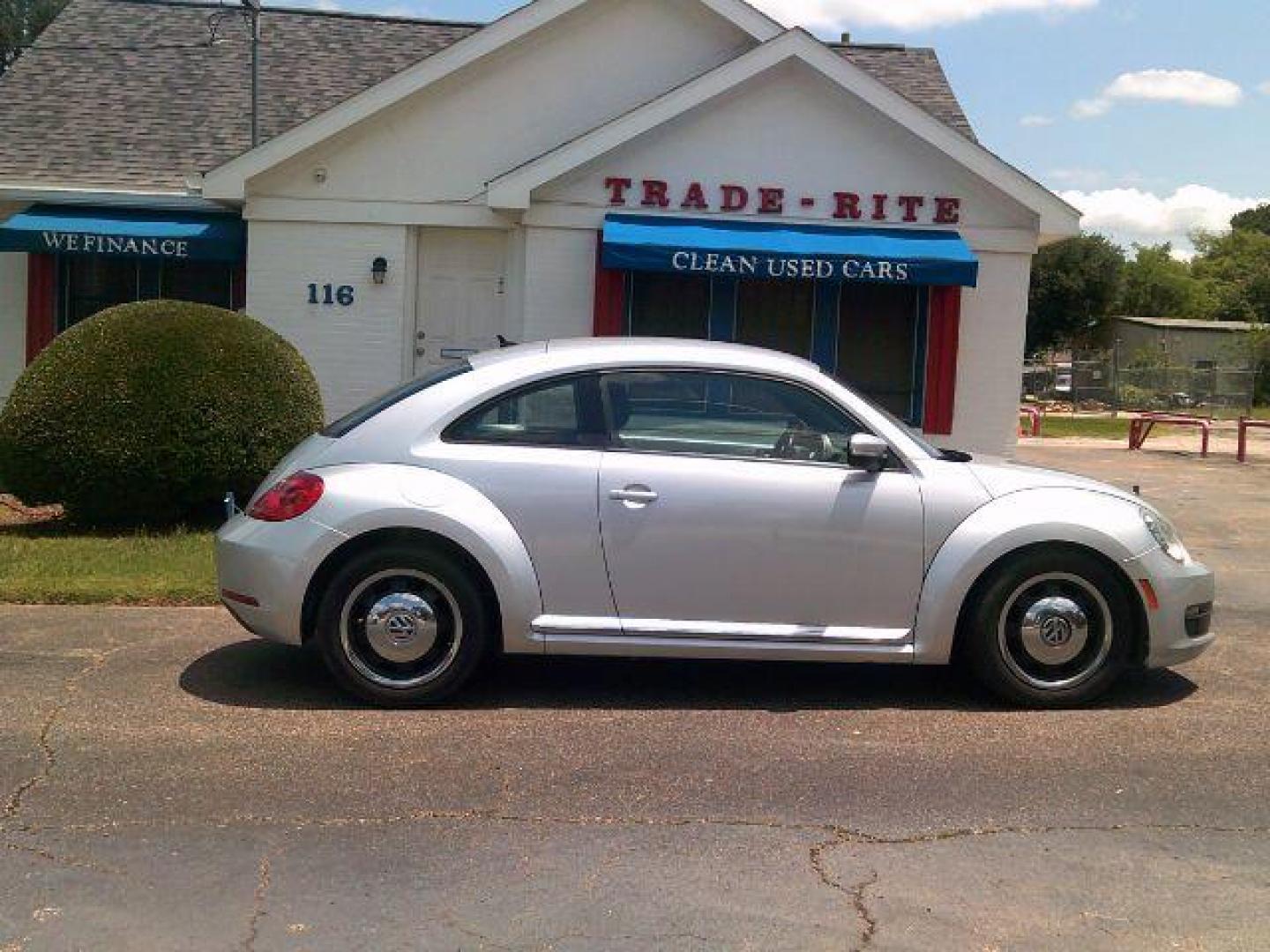 2012 Silver /Charcoal Volkswagon Beetle 2.5 (3VWJP7AT5CM) with an 2.5L engine, AUTOMATIC transmission, located at 116 N. Frazier Street, Conroe, TX, 77301, (936) 647-0690, 30.308662, -95.460480 - Photo#0