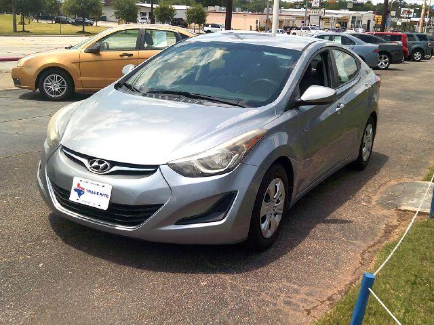 2016 Gray /Gray Leather Hyundai Elantra Value Edition (5NPDH4AE6GH) with an 1.8L engine, AUTOMATIC transmission, located at 116 N. Frazier Street, Conroe, TX, 77301, (936) 647-0690, 30.308662, -95.460480 - Photo#2
