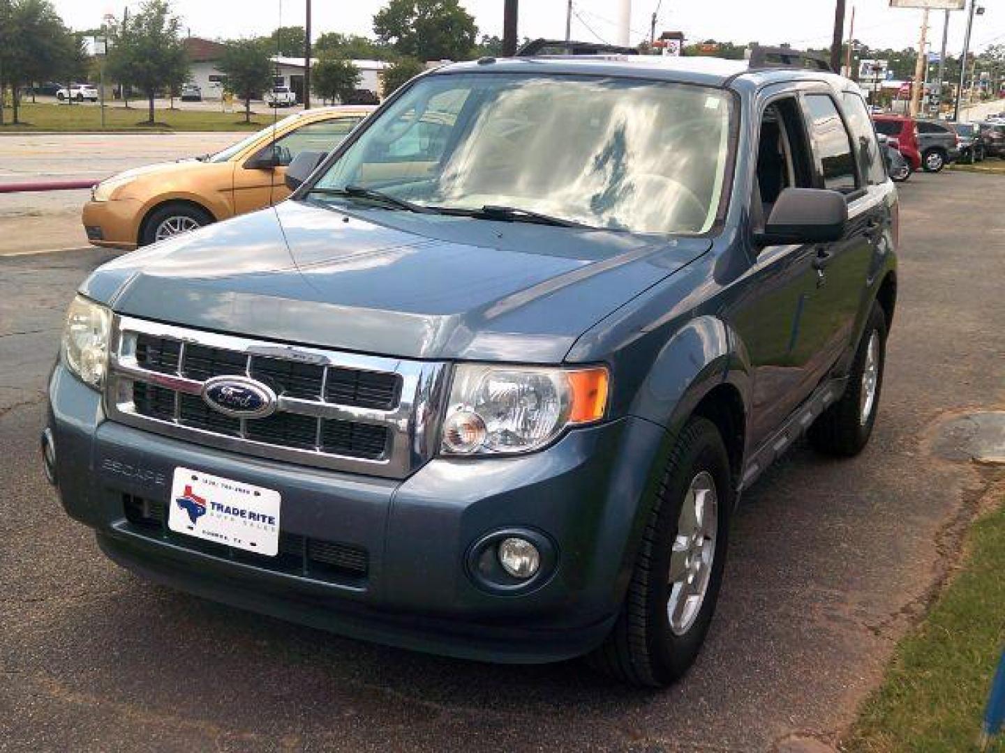 2012 Steel Blue Metallic /Stone Ford Escape XLT (1FMCU0DG6CK) , located at 116 N. Frazier Street, Conroe, TX, 77301, (936) 647-0690, 30.308662, -95.460480 - Photo#3