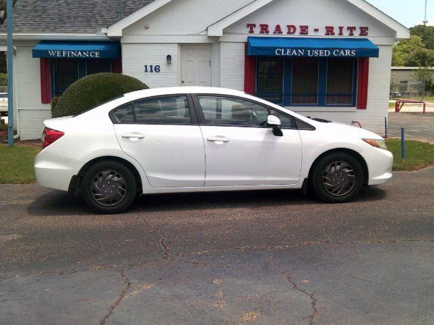 2012 Taffeta White /Stone Honda Civic LX (2HGFB2F5XCH) with an 1.8L I-4 i-VTEC variable valve control engine, 5-Speed Automatic transmission, located at 116 N. Frazier Street, Conroe, TX, 77301, (936) 647-0690, 30.308662, -95.460480 - Photo#0