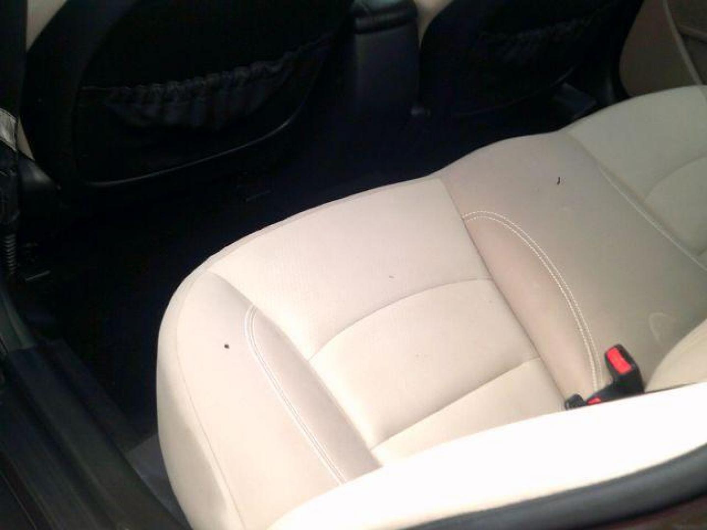 2013 Dark Cherry Pearl Metallic /Beige Kia Optima LX (5XXGM4A7XDG) with an 2.4L I-4 gasoline direct injection engine, 5-Speed Automatic transmission, located at 116 N. Frazier Street, Conroe, TX, 77301, (936) 647-0690, 30.308662, -95.460480 - Photo#5