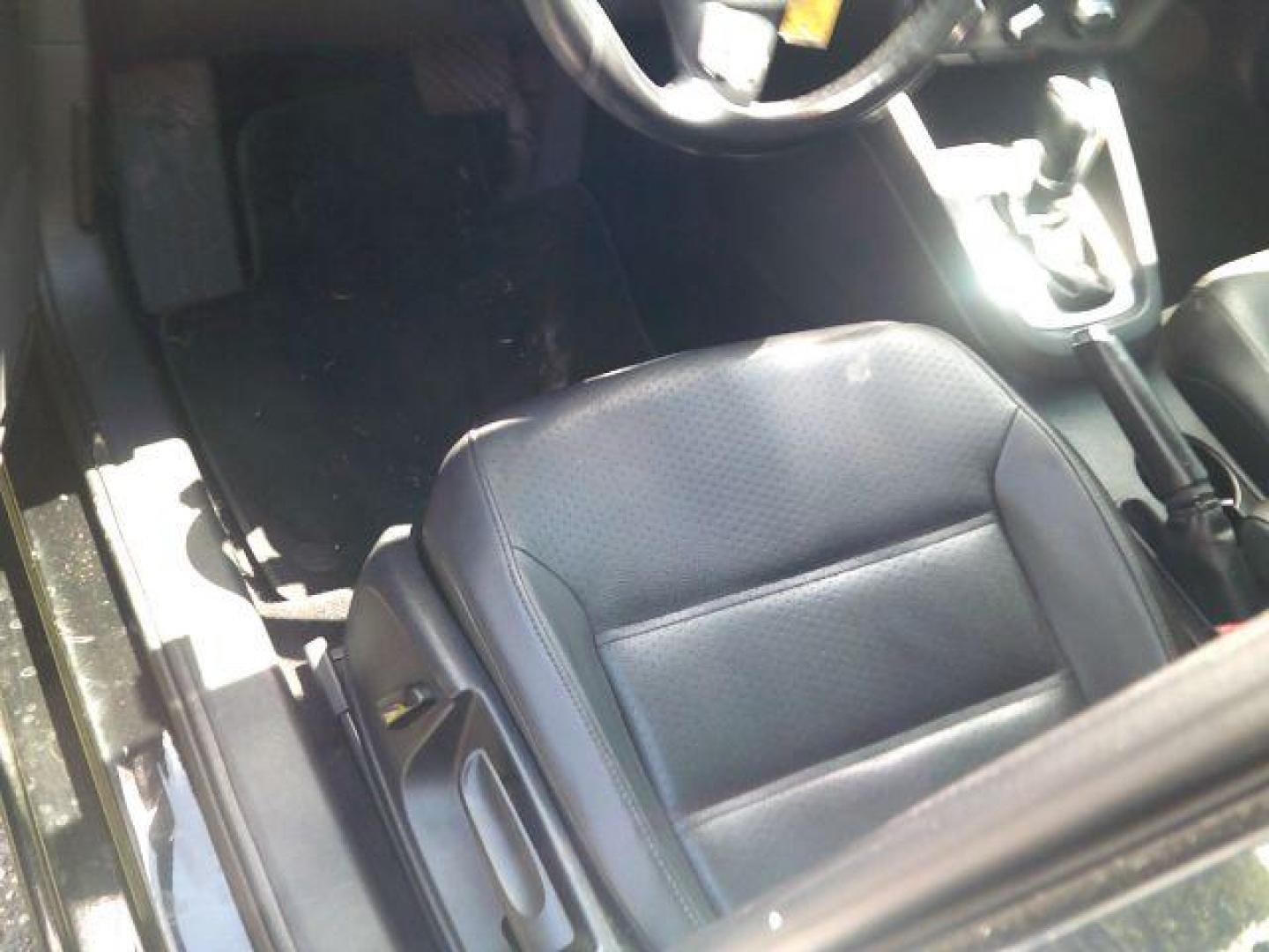 2013 Black Uni /Titan Black Volkswagen Jetta 2.5L SE (3VWDP7AJ2DM) with an 2.5L I-5 DOHC engine, 5-Speed Automatic transmission, located at 116 N. Frazier Street, Conroe, TX, 77301, (936) 647-0690, 30.308662, -95.460480 - Photo#7