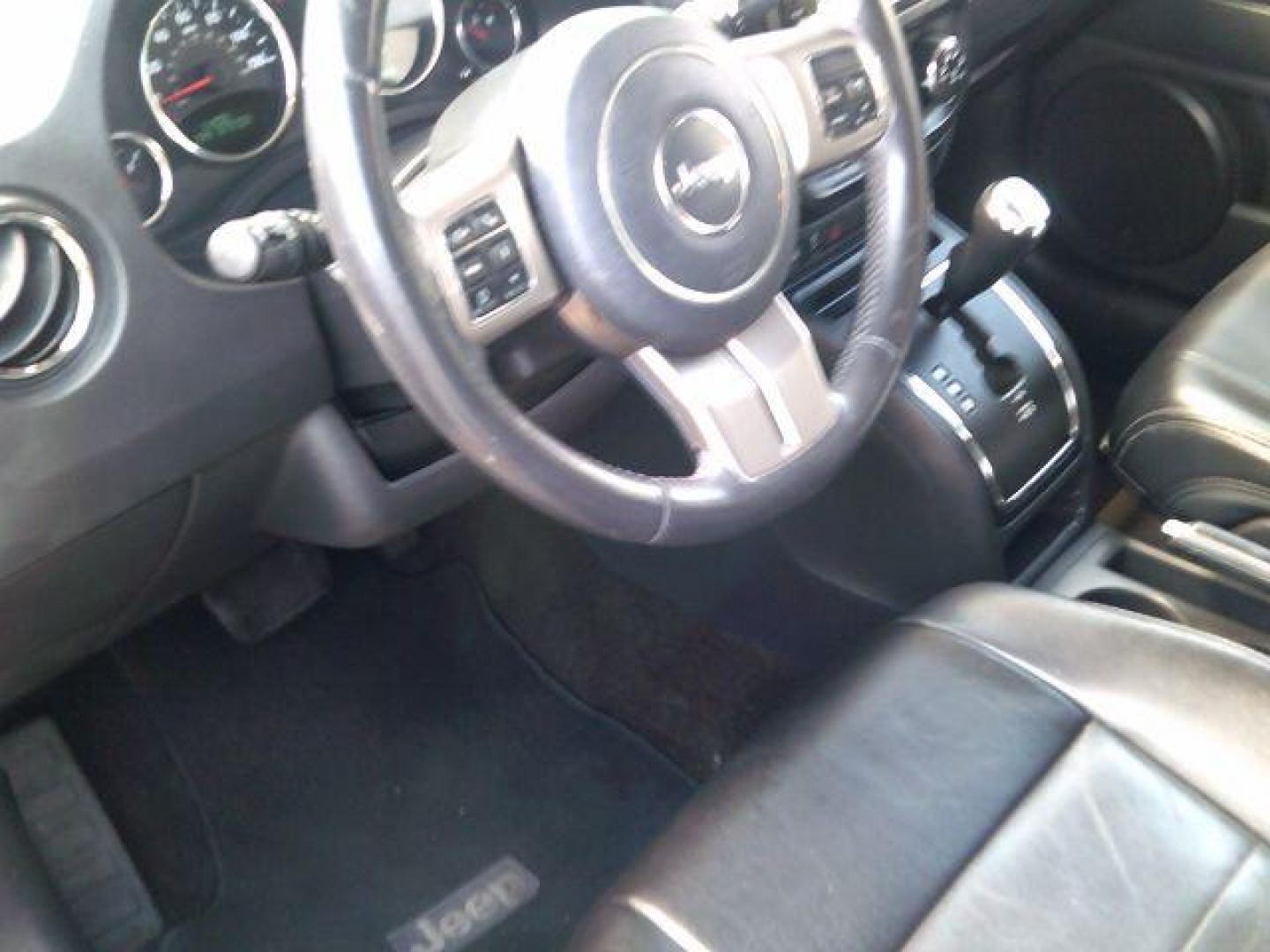 2013 Bright Silver Metallic Clearcoat /Dark Slate Gray Jeep Patriot Limited (1C4NJPCB8DD) with an 2.4L I-4 DOHC engine, 5-Speed Automatic transmission, located at 116 N. Frazier Street, Conroe, TX, 77301, (936) 647-0690, 30.308662, -95.460480 - Photo#7