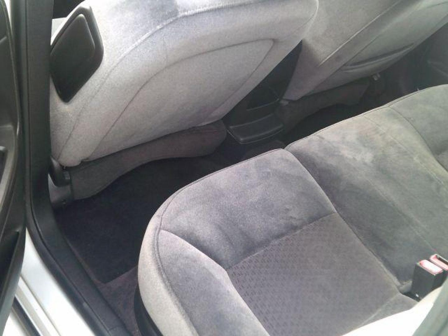 2014 Silver Ice Metallic /Gray Chevrolet Impala Limited LT (2G1WB5E31E1) with an 3.6L V-6 gasoline direct injection engine, located at 116 N. Frazier Street, Conroe, TX, 77301, (936) 647-0690, 30.308662, -95.460480 - Photo#6