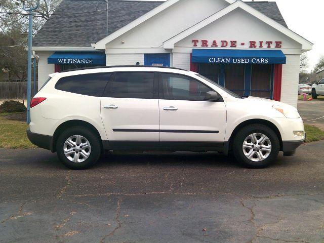photo of 2012 Chevrolet Traverse LS