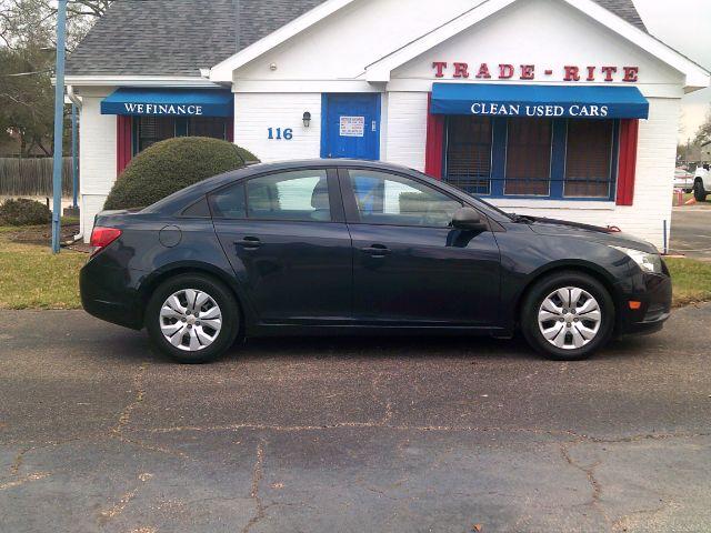 photo of 2014 Chevrolet Cruze LS Auto