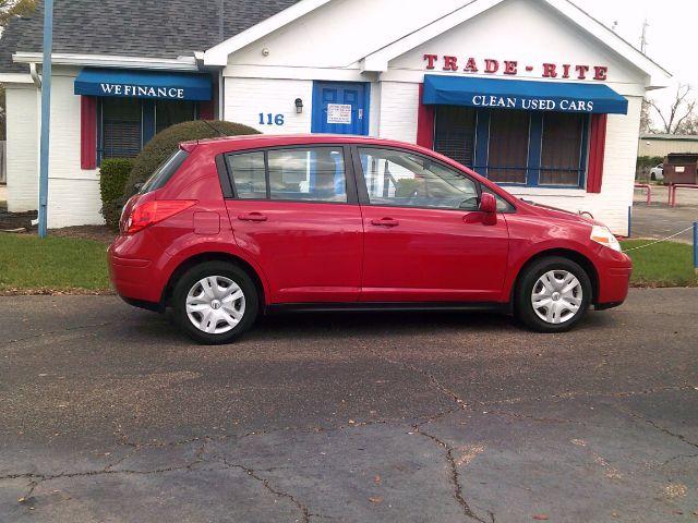 photo of 2012 Nissan Versa 1.8 S